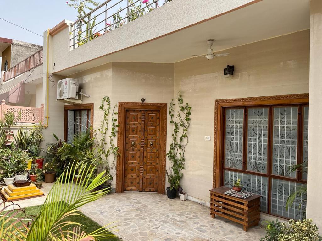 Ferienwohnung Colonel'S Abode Agra  Exterior foto